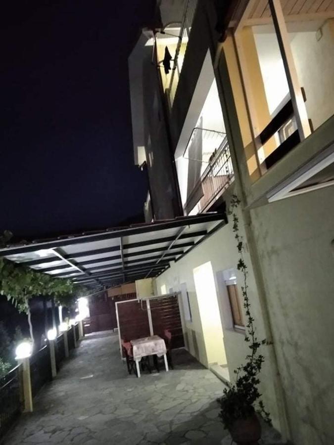 Nestor Apartments クリッシ・アモウディア エクステリア 写真